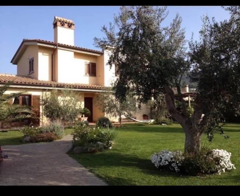 La Casa Al Villa *